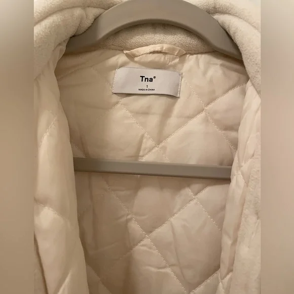 Aritzia Tna Jacket woman size 1 - Picture 2 of 4